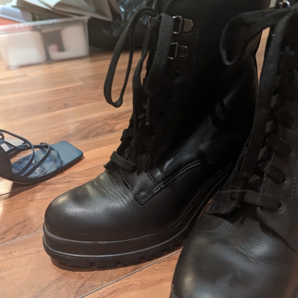 Various size 6 shoes - Picture 5 of 8